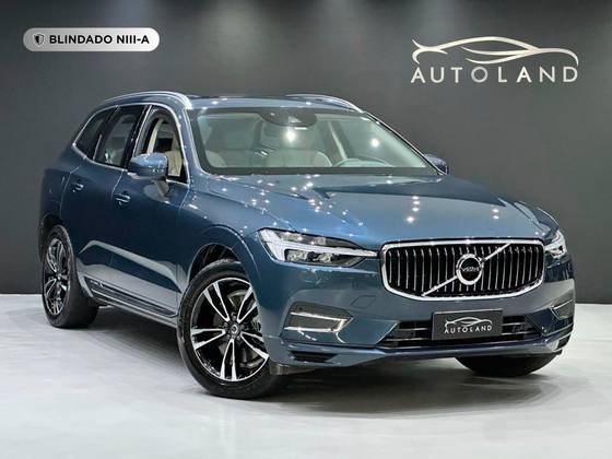 VOLVO XC60 2.0 T8 HYBRID MOMENTUM AWD GEARTRONIC VOLVO XC60 2.0 T8 HYBRID MOMENTUM AWD GEARTRONIC